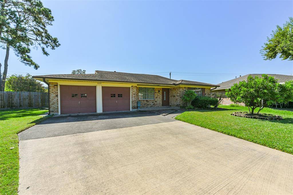 Deer Park, TX 77536,4225 Iris LN