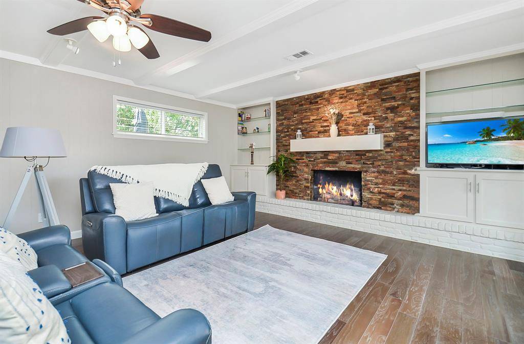 Houston, TX 77042,2414 Briarbrook DR
