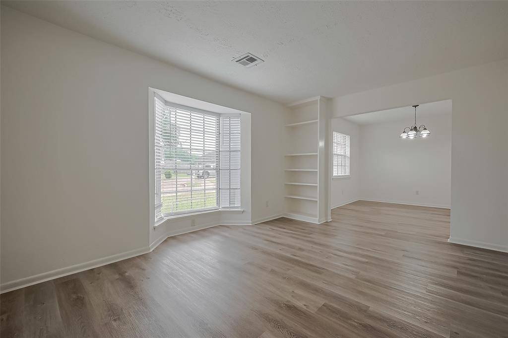 Houston, TX 77099,10110 Margate DR
