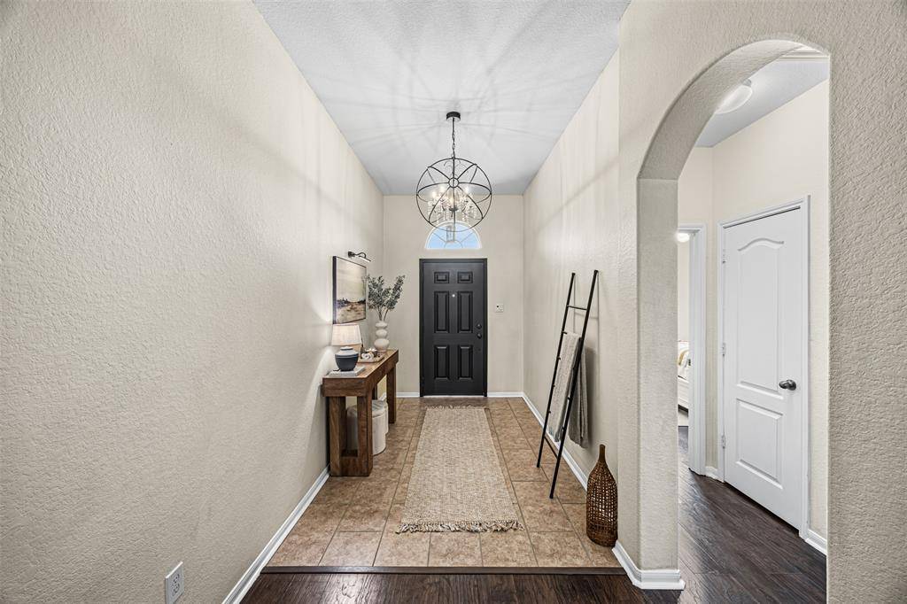 Bacliff, TX 77518,5022 Bay LN