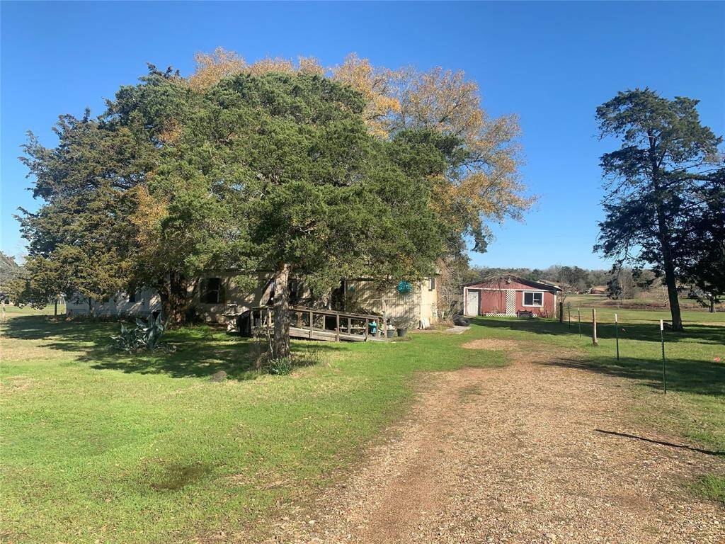 La Grange, TX 78945,928 Chapparal RD