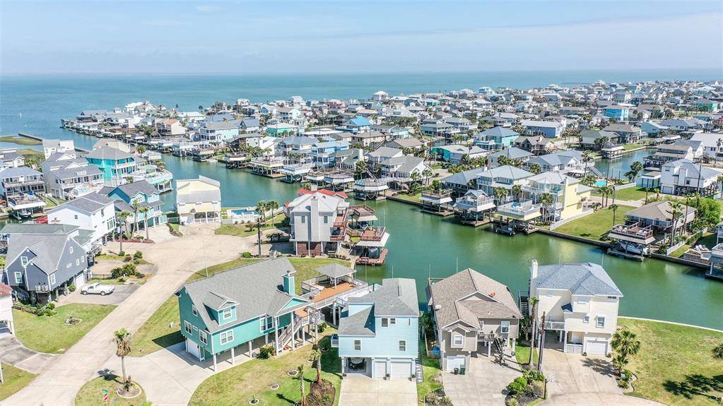 Galveston, TX 77554,4004 Island CT