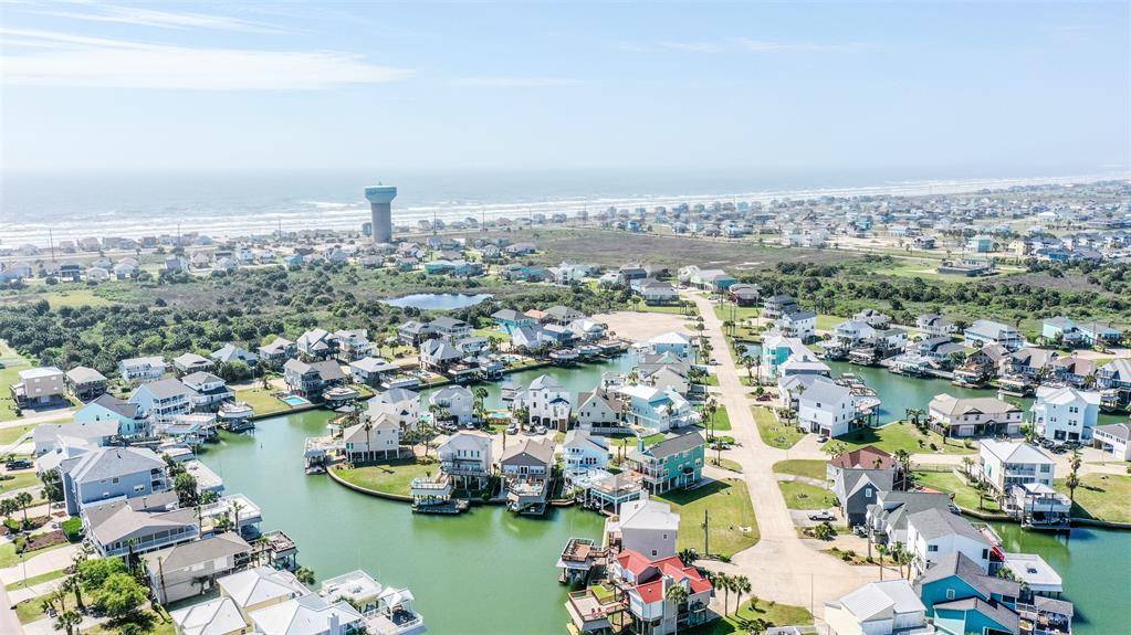 Galveston, TX 77554,4004 Island CT