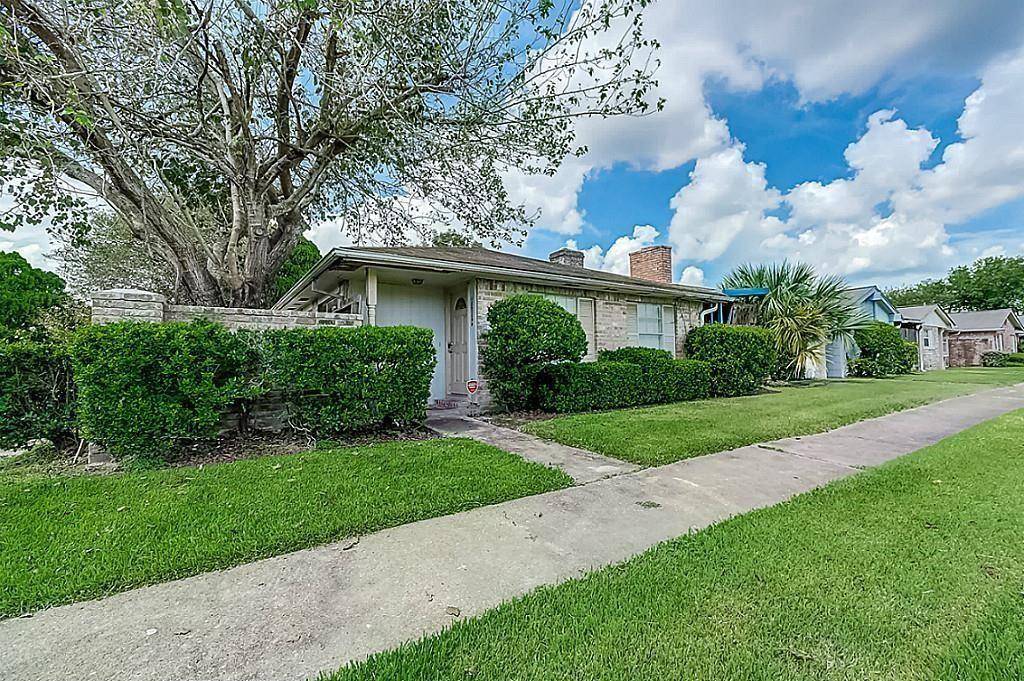 Houston, TX 77072,13159 High Star DR