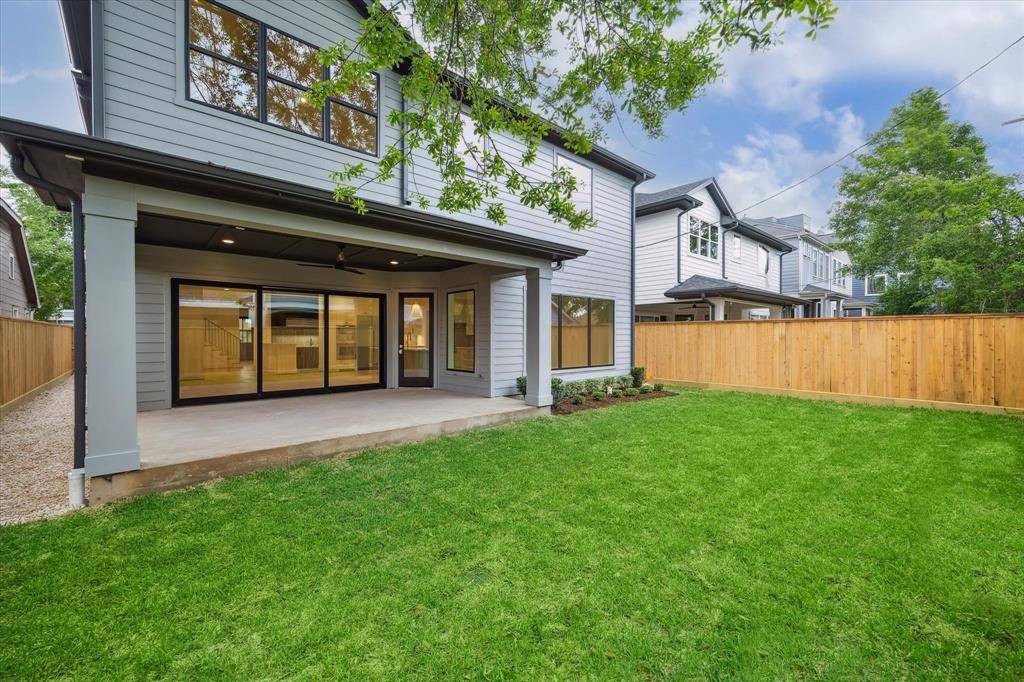 Houston, TX 77008,1016 Alexander ST
