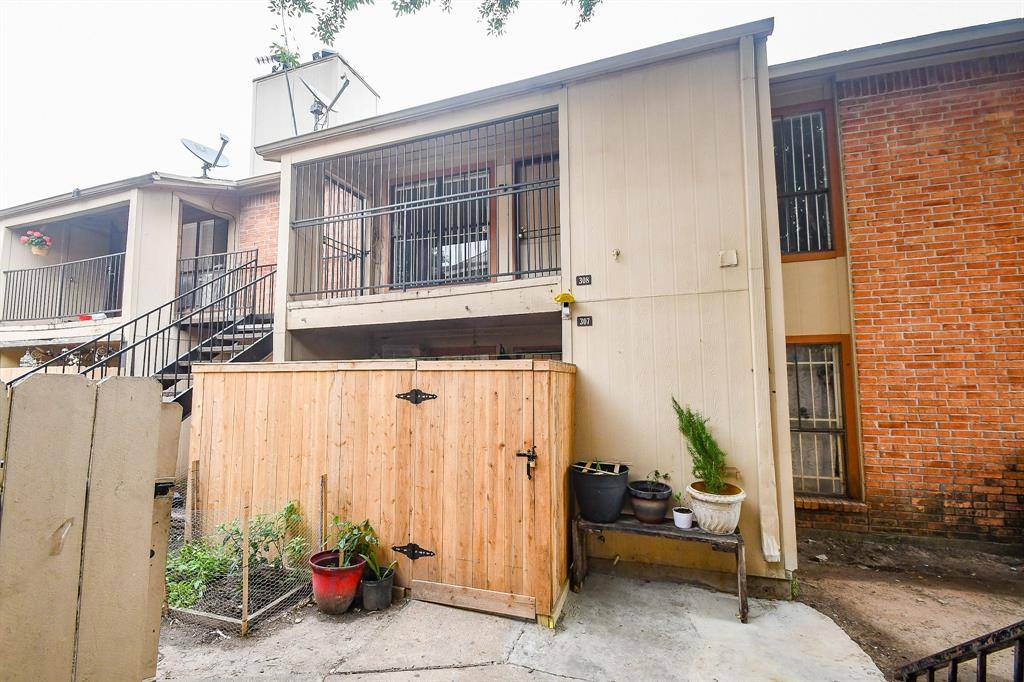 Houston, TX 77071,10100 S Gessner RD #308