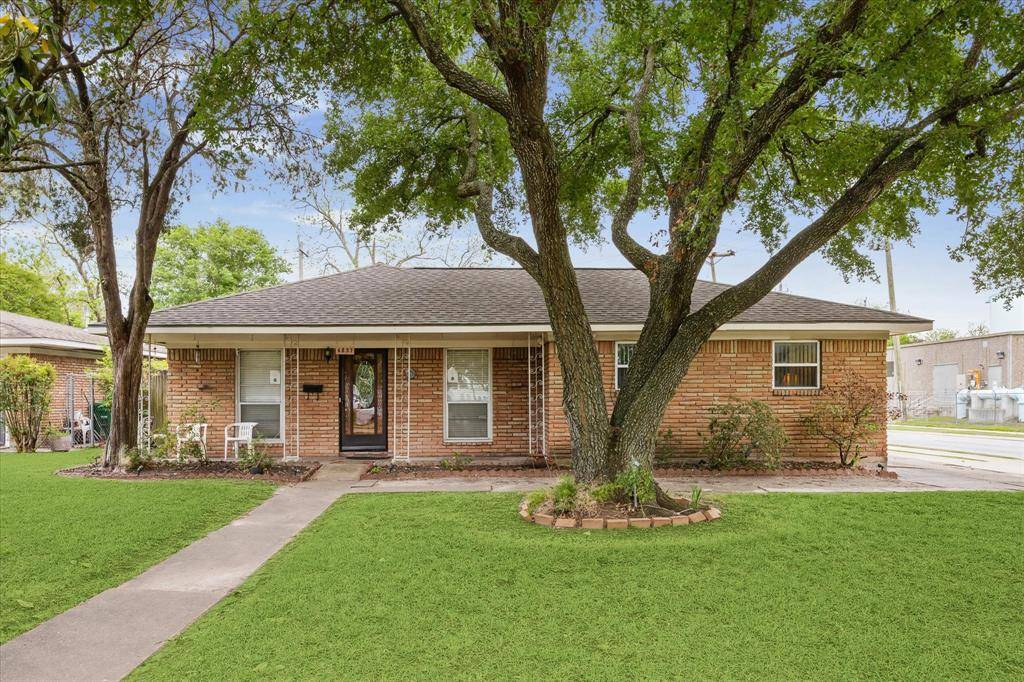 Houston, TX 77074,6857 Bellaire BLVD