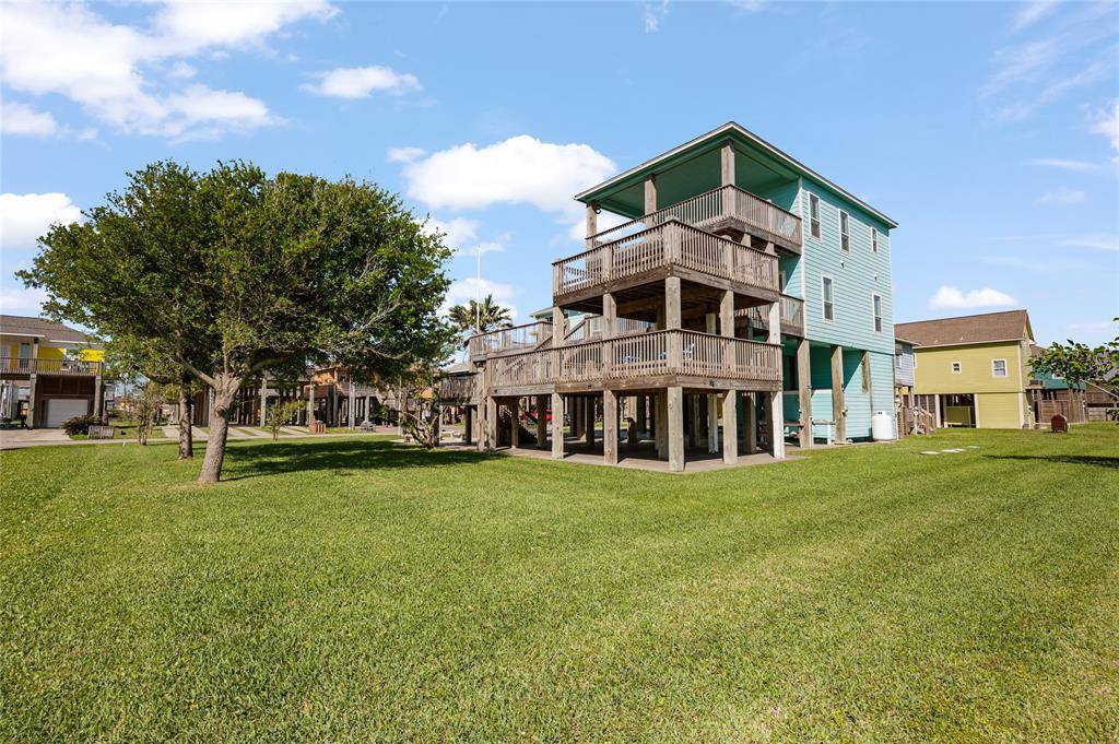 Crystal Beach, TX 77650,868 Surfview