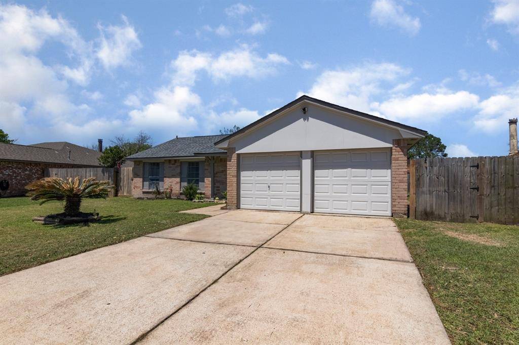 La Porte, TX 77571,10107 Park LN