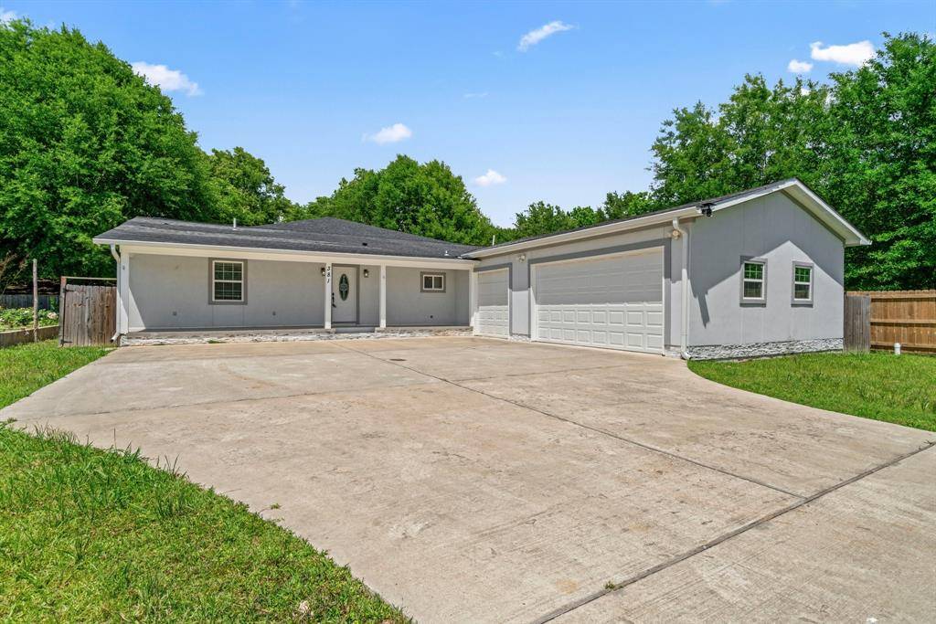Cleveland, TX 77327,381 County Road 3404