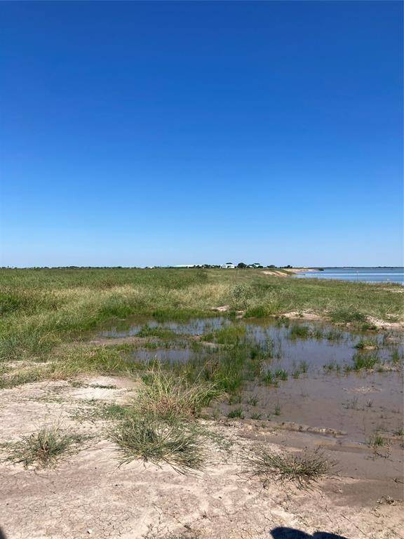 Port Lavaca, TX 77979,28 North Driftwood Shores