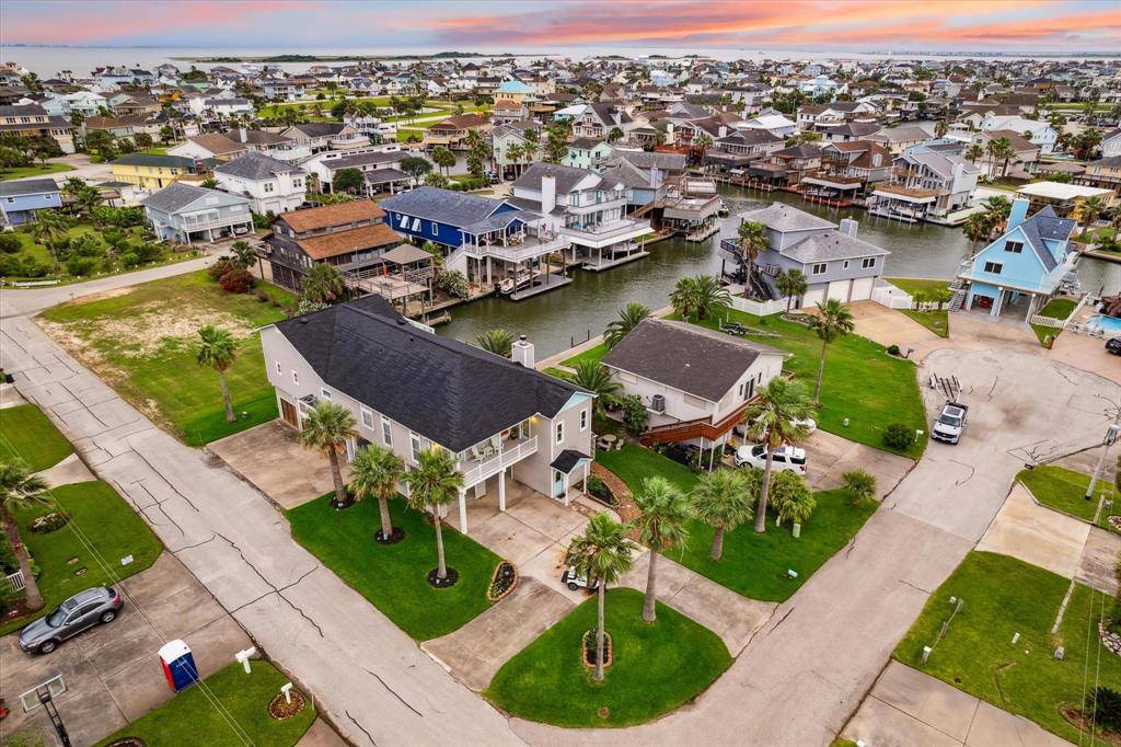 Tiki Island, TX 77554,1103 Papeete ST