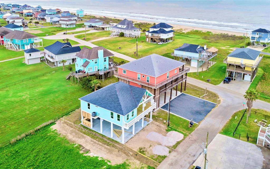 Crystal Beach, TX 77650,914 Mary Ann