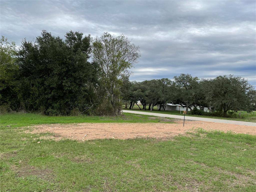 Hallettsville, TX 77964,TBD Lot 5 FM 531 E