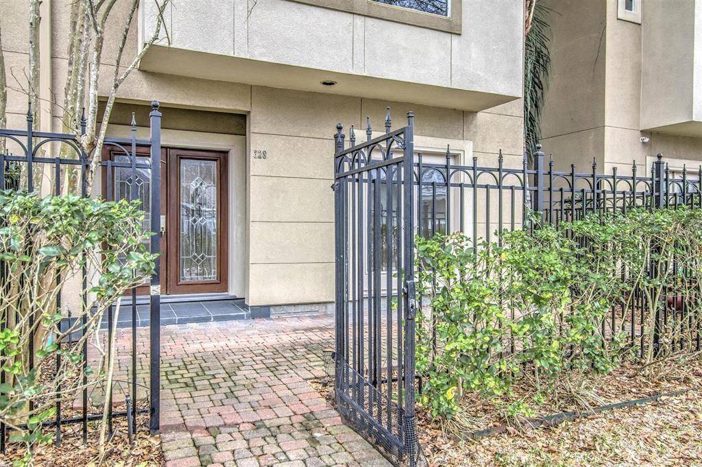 Houston, TX 77007,328 Asbury ST