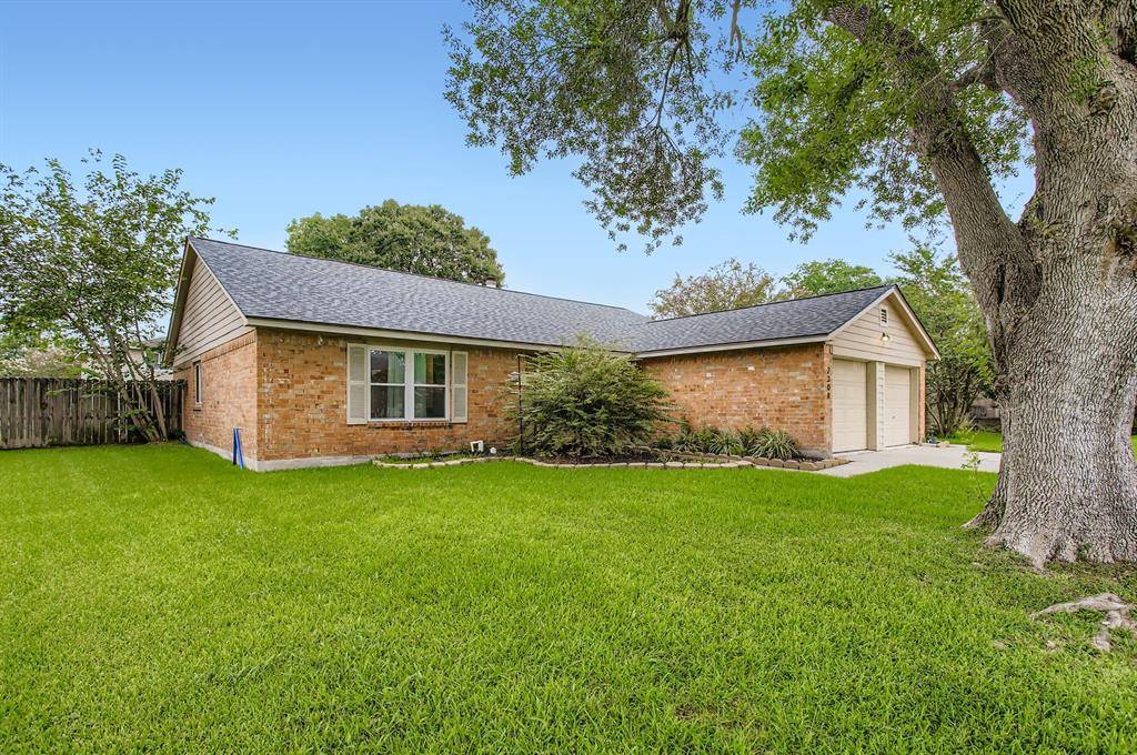 League City, TX 77573,2308 Hampton RD