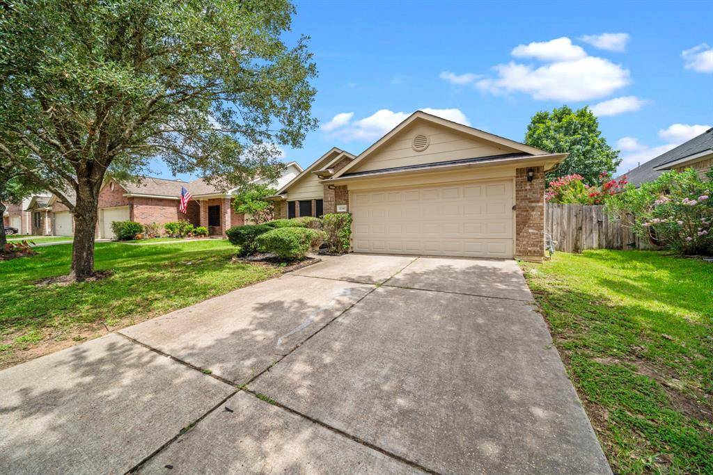Pinehurst, TX 77362,32102 Decker Oaks DR