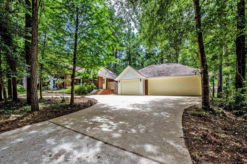 Huntsville, TX 77340,1967 Greentree DR