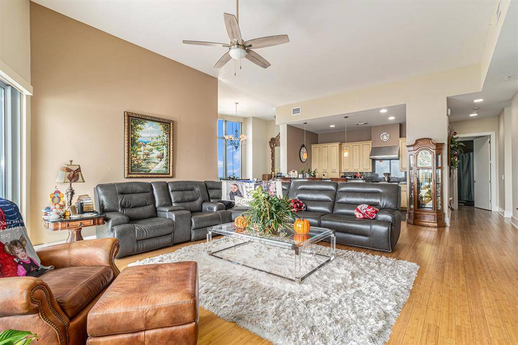 Seabrook, TX 77586,4821 Nasa Parkway 19w #19 W