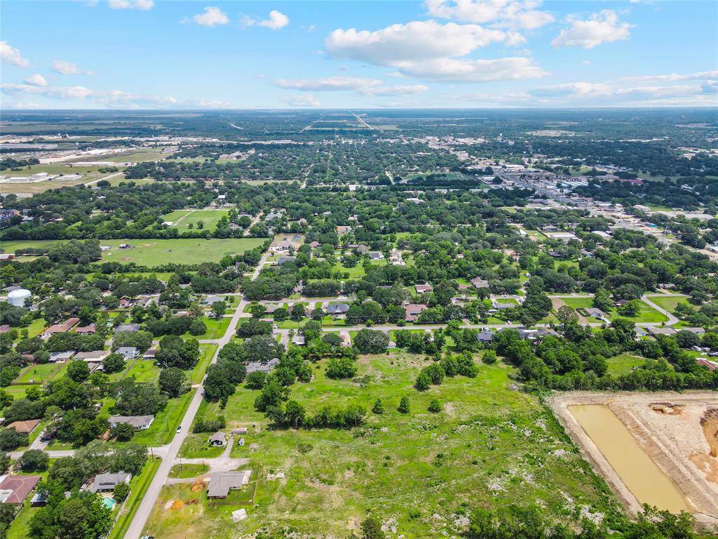 Rosenberg, TX 77471,2925 West ST