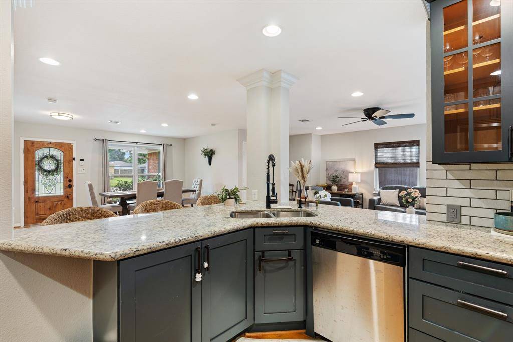 Houston, TX 77092,5011 Poinciana DR