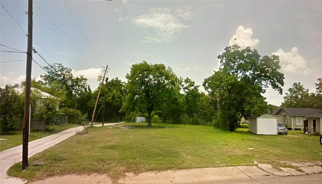 Baytown, TX 77520,2510 Missouri ST