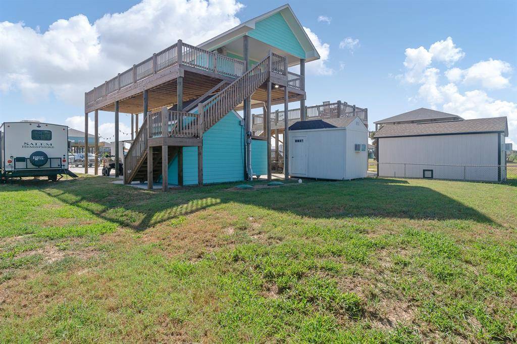 Crystal Beach, TX 77650,908 East RD