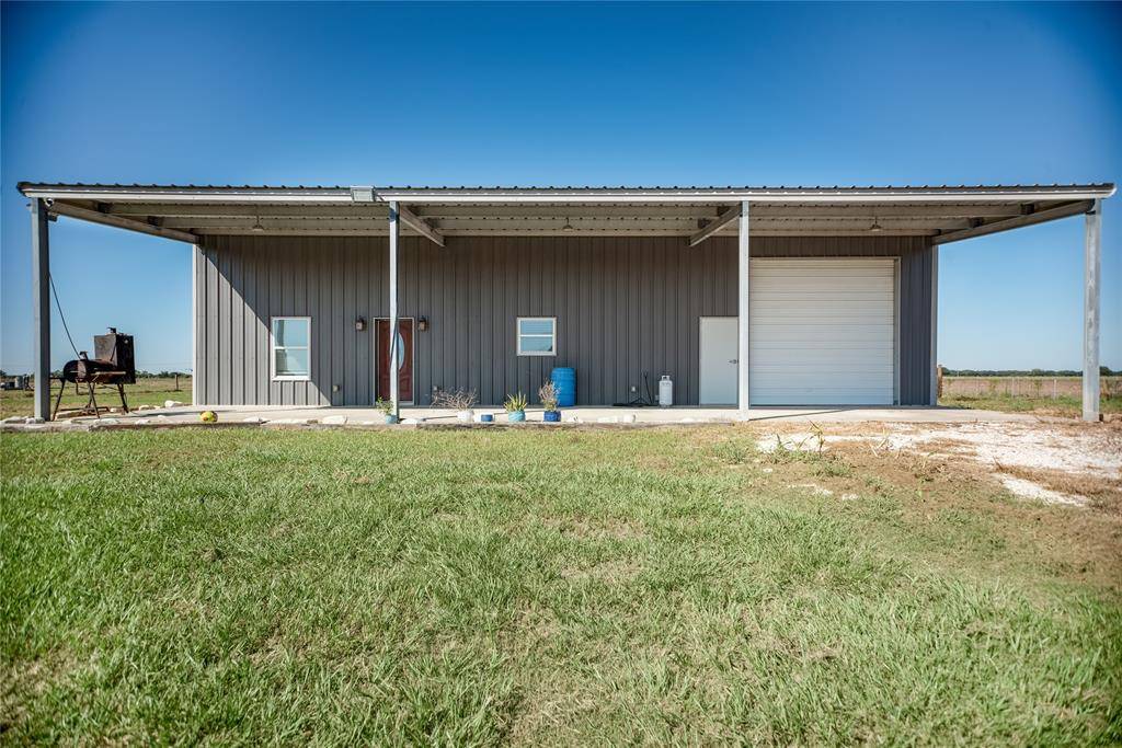 Inez, TX 77968,98 Franz RD