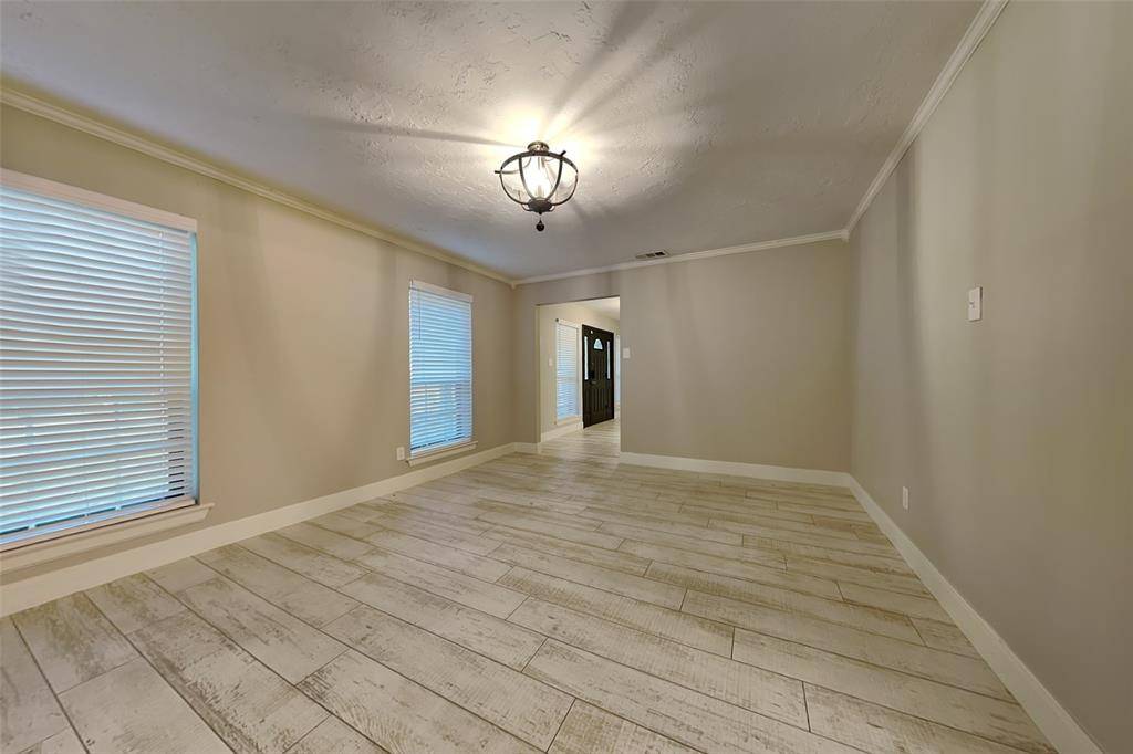 The Woodlands, TX 77381,34 E Wandering Oak DR