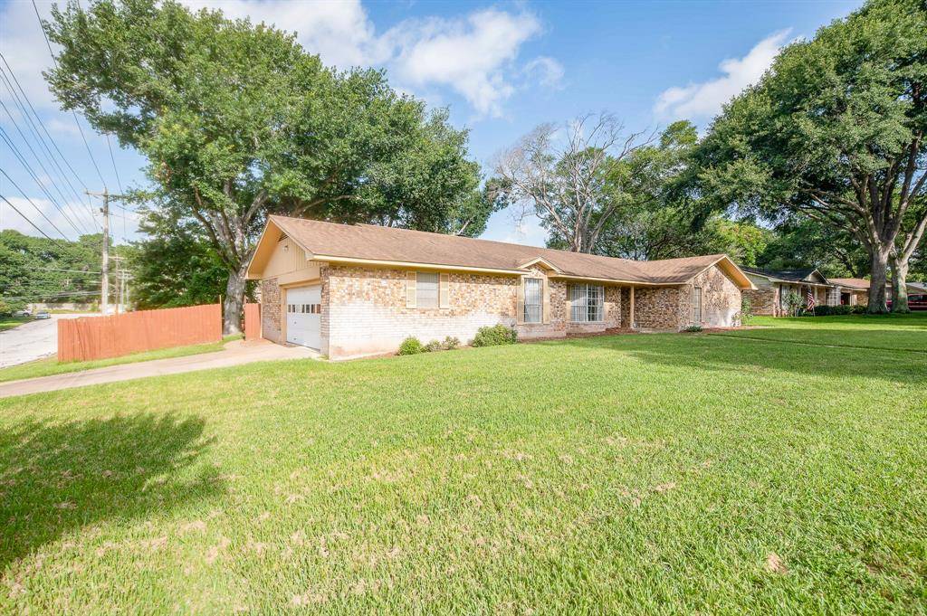 Brenham, TX 77833,1708 Ellen ST