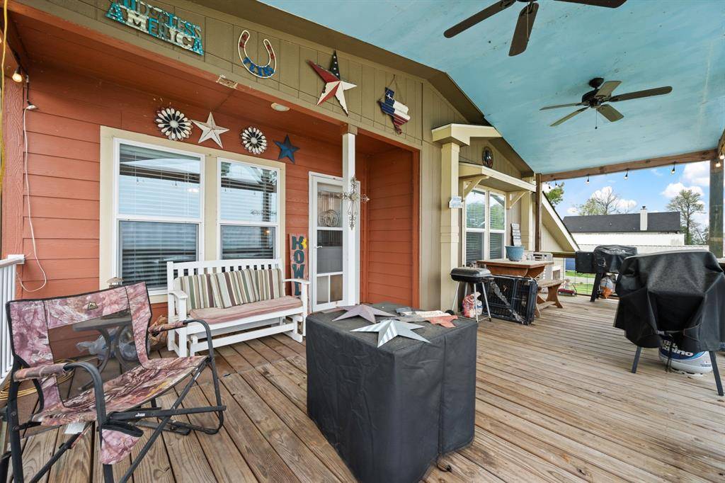 Point Blank, TX 77364,730 Coco Loop