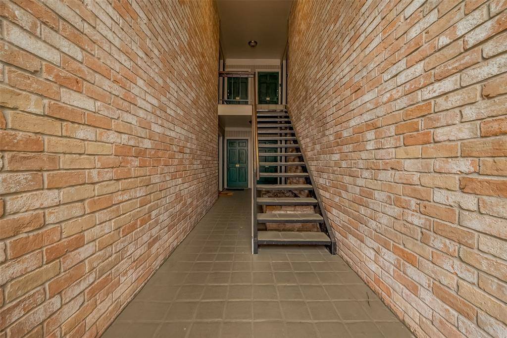 Houston, TX 77063,2224 S Piney Point RD S #216