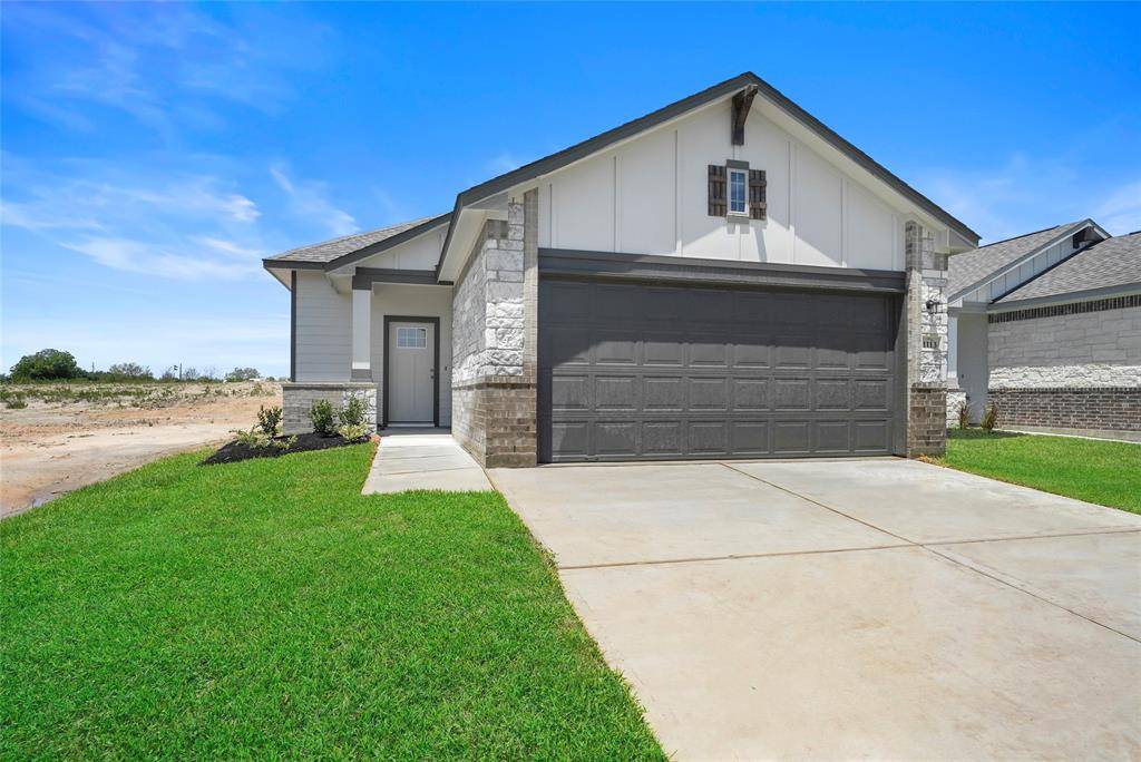 Bellville, TX 77418,1113 Bluebonnet TRL