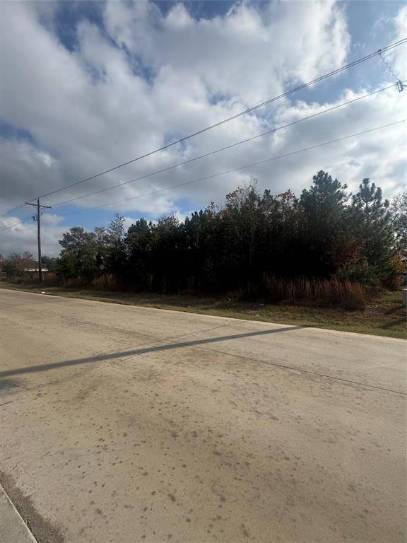 Cleveland, TX 77327,672 County Road 5017