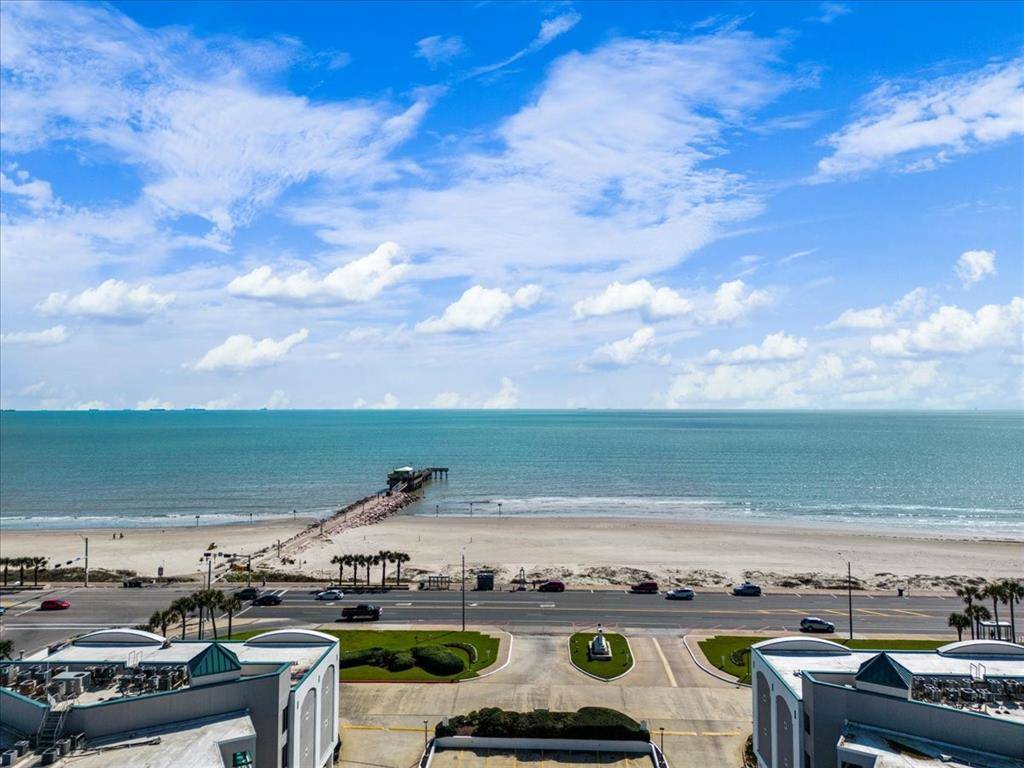 Galveston, TX 77551,6102 Seawall BLVD #322