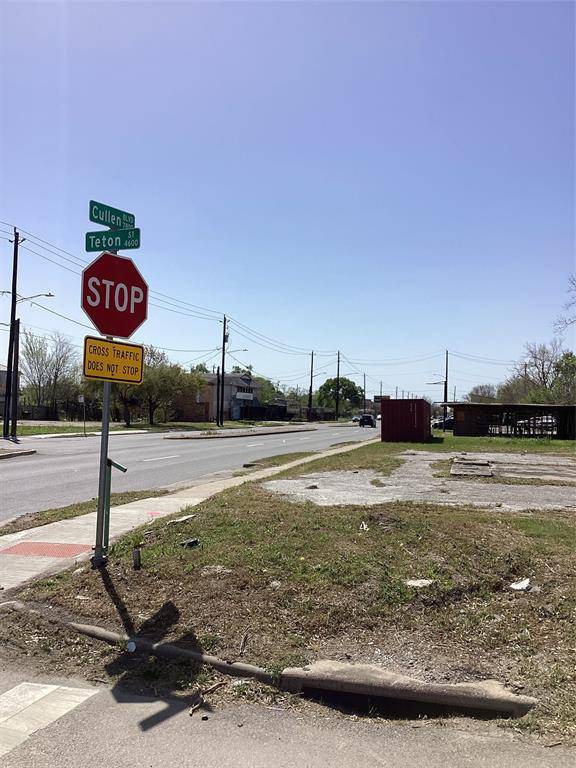 Houston, TX 77051,7802 Cullen BLVD