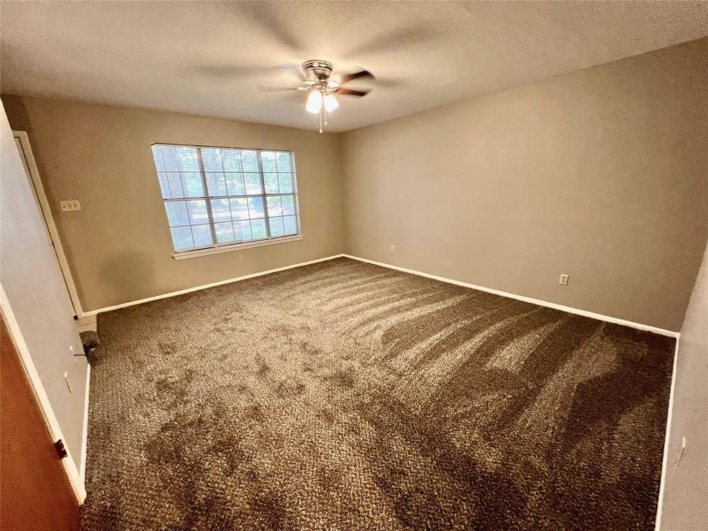 Angleton, TX 77515,1031-1037 N Chenango ST