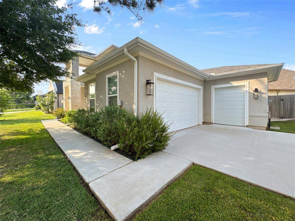 Montgomery, TX 77356,245 Bentwood DR