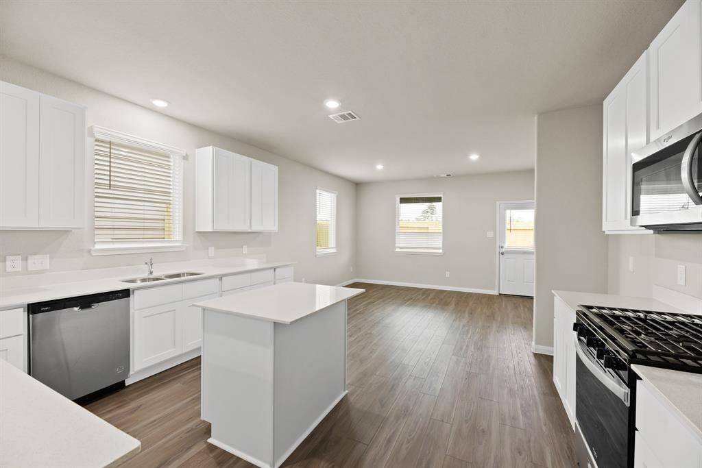 Willis, TX 77318,9243 Grace Ridge DR