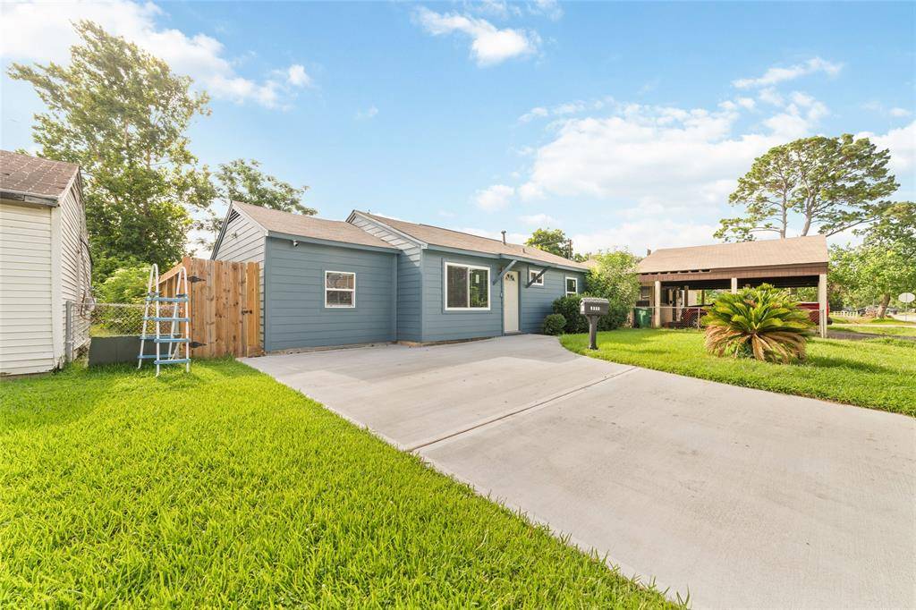 Houston, TX 77051,9333 Fairland DR