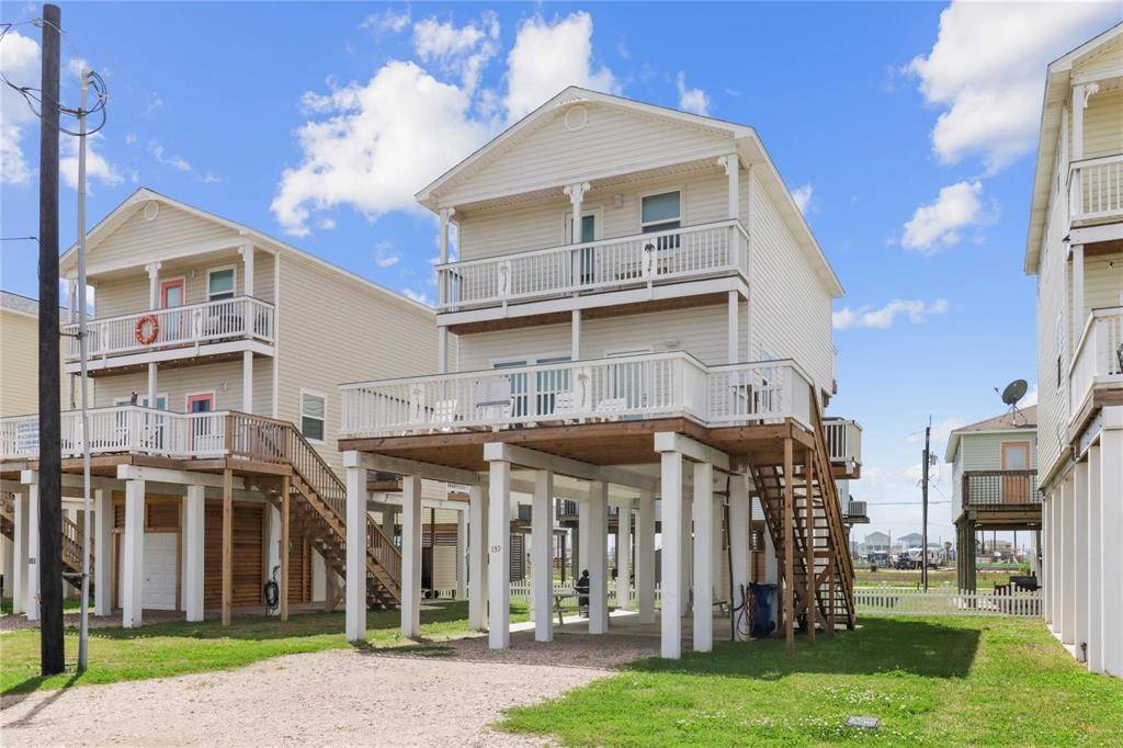 Surfside Beach, TX 77541,139 W Palm ST