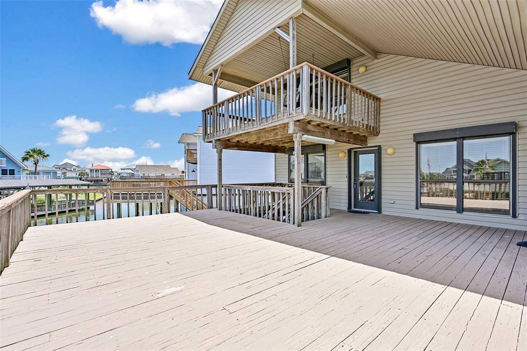 Tiki Island, TX 77554,214 Easterly DR