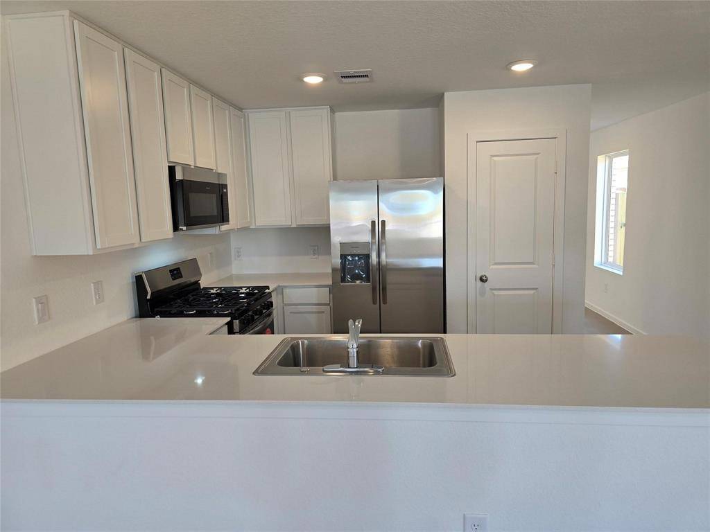Houston, TX 77016,10822 Red Orchid DR