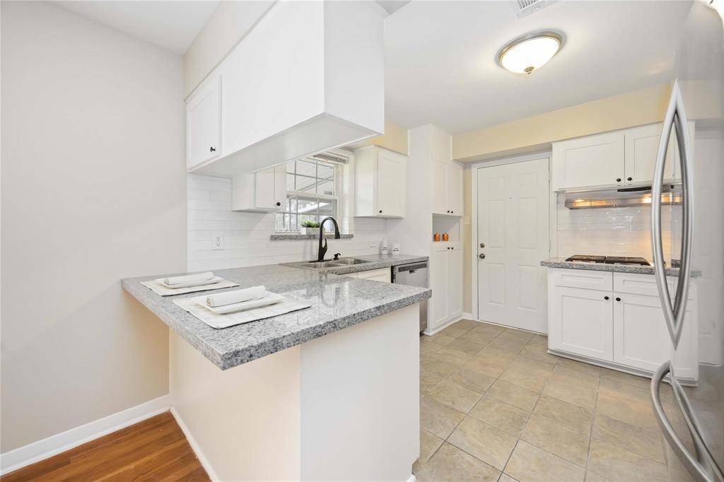 Houston, TX 77092,5013 De Lange LN