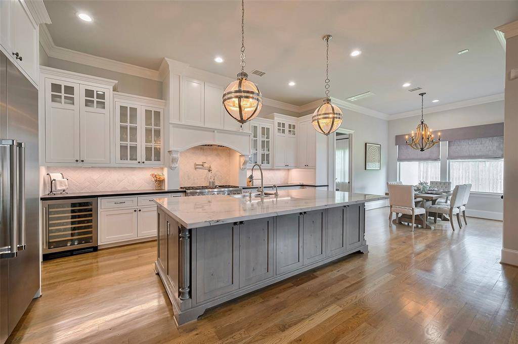 Houston, TX 77018,1906 Althea DR