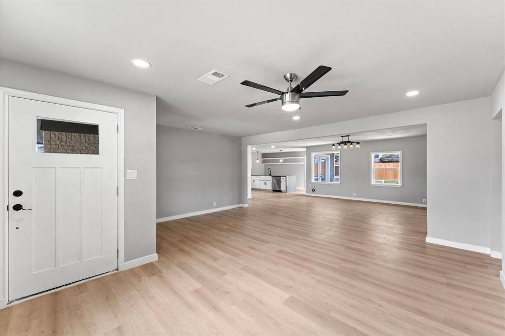 Houston, TX 77092,5210 Verdome LN