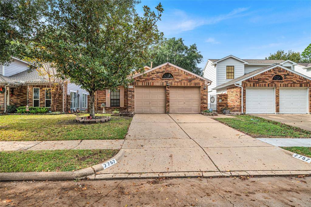 Houston, TX 77095,7757 High Village DR