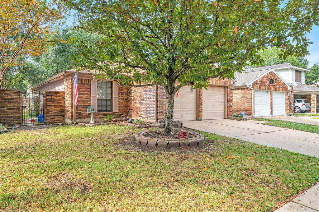 Houston, TX 77095,7757 High Village DR