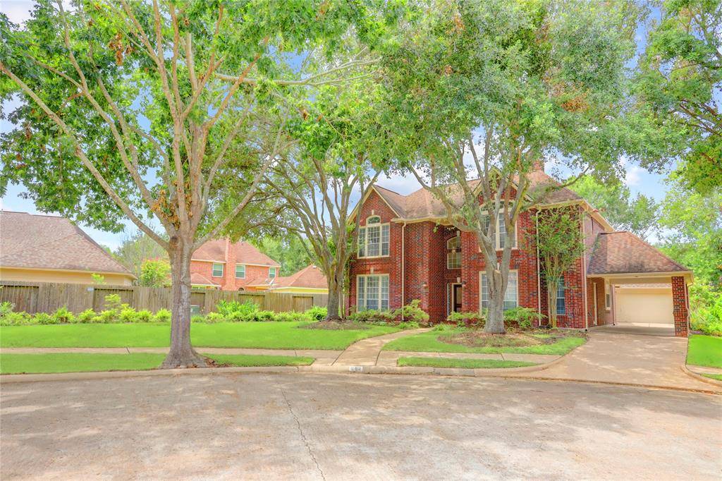 Sugar Land, TX 77479,802 WHITBY COURT