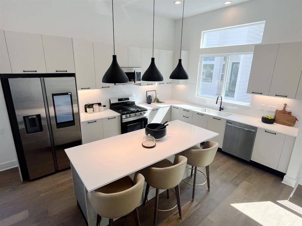 Houston, TX 77091,303P Marcella ST